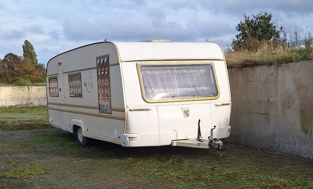 Zeer nette Tabbert  Baronesse 23T, Rondzit, Tabbert, 7 tot 8 meter, Dwarsbed