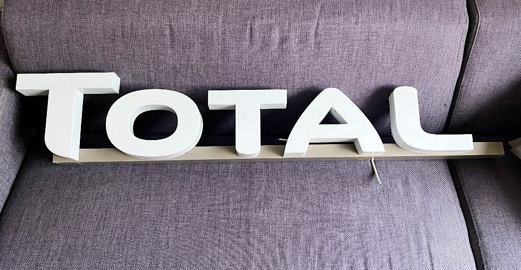 Total lichtreclame, Verzamelen, Merken en Reclamevoorwerpen, Total, Gebruikt, Total, Lichtbak of (neon) lamp