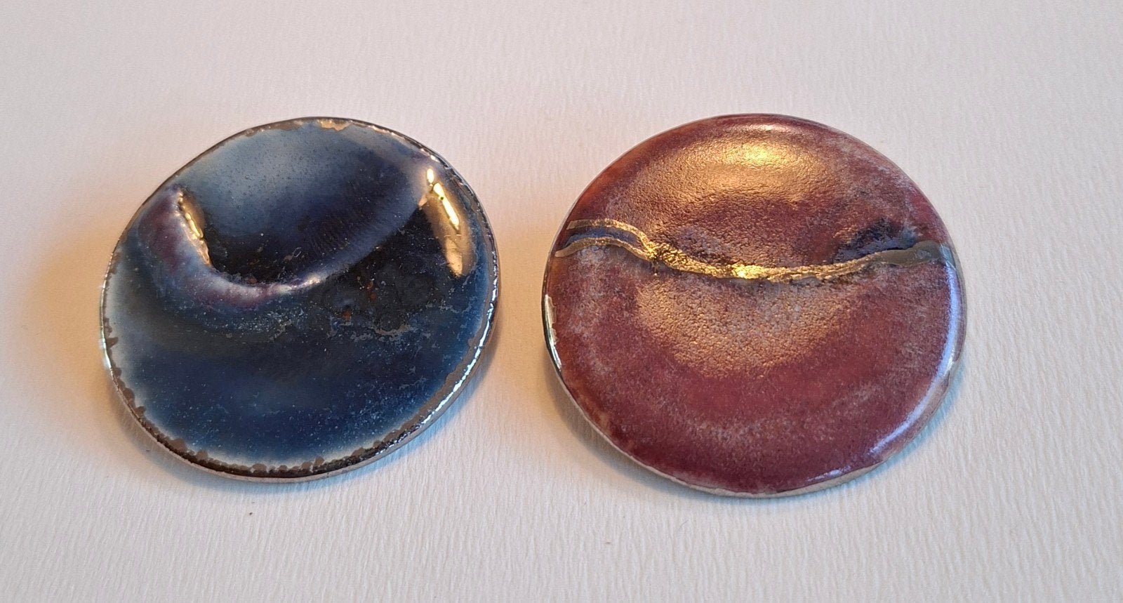 2 broches Otto Zeegers keramiek, Ophalen of Verzenden, Zo goed als nieuw, Navelpiercing