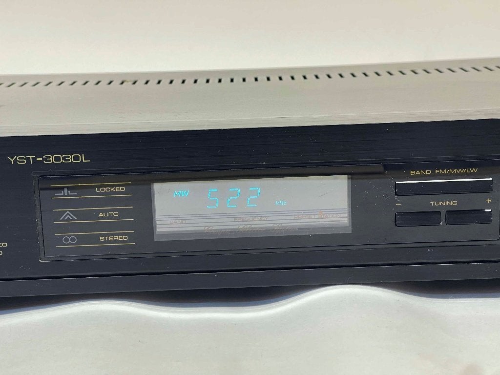 YOKO YST-3030L Quartz digital synthesizer AM-FM TUNER, N, N, Ophalen of Verzenden, Zo goed als nieuw