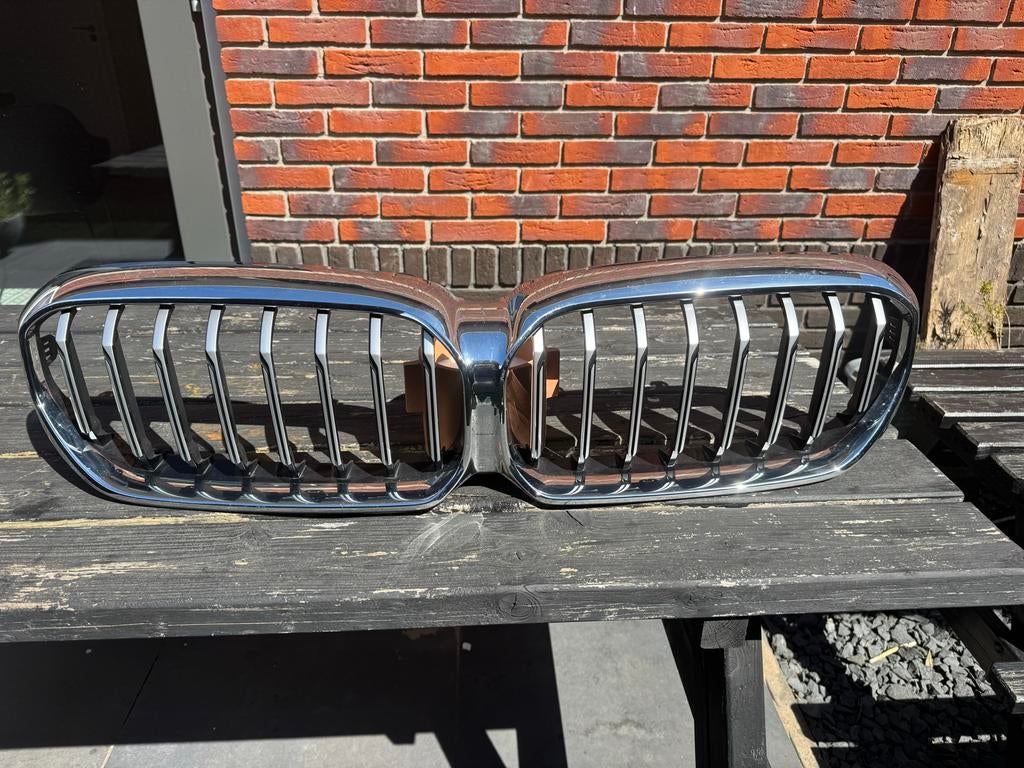 Front Grill BMW 5 serie 2021-2023 530e, 530i, 540i en M5, Auto-onderdelen, Ophalen of Verzenden, Gebruikt, BMW