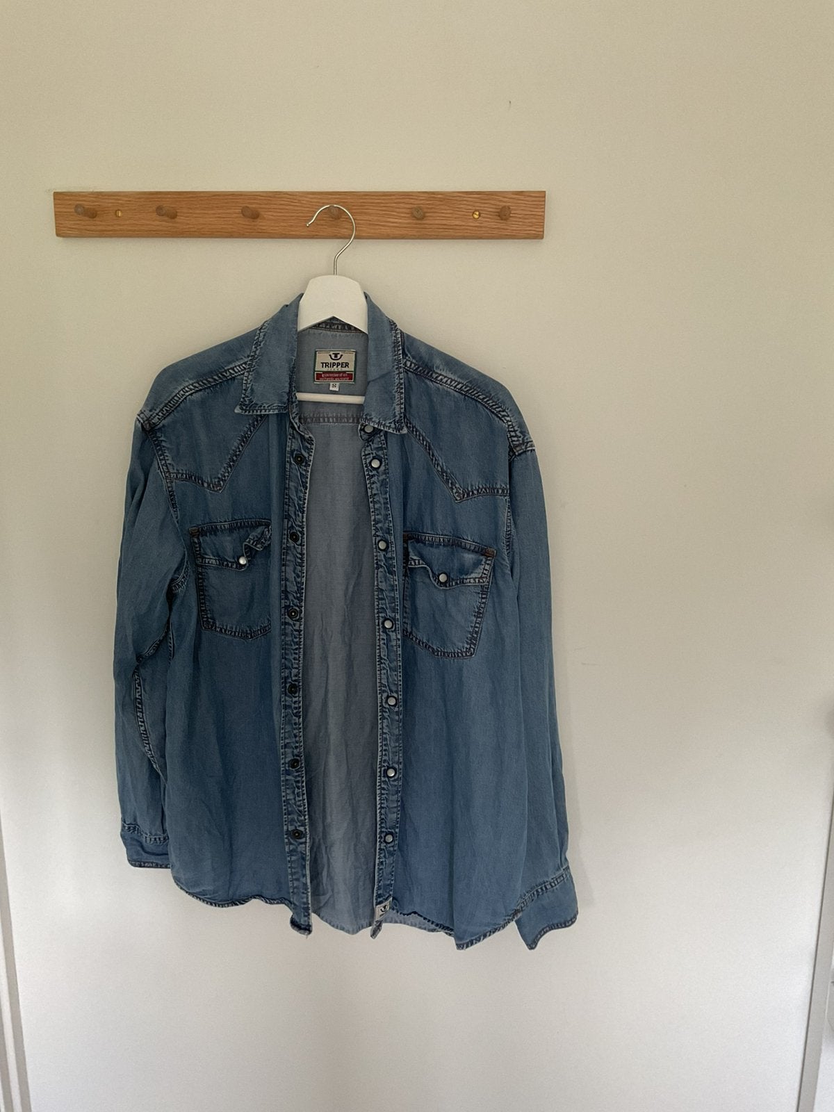 Jeans blauwe vintage overhemd met drukknopen, Ophalen of Verzenden, Gedragen, Maat 36 (S), Blauw