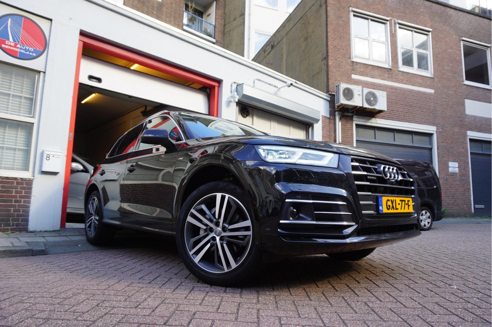 Audi Q5 55 TFSI e quattro Competition Aut7 | Trekhaak | B&O, Automaat, 2005 kg, 4 cilinders, Zwart
