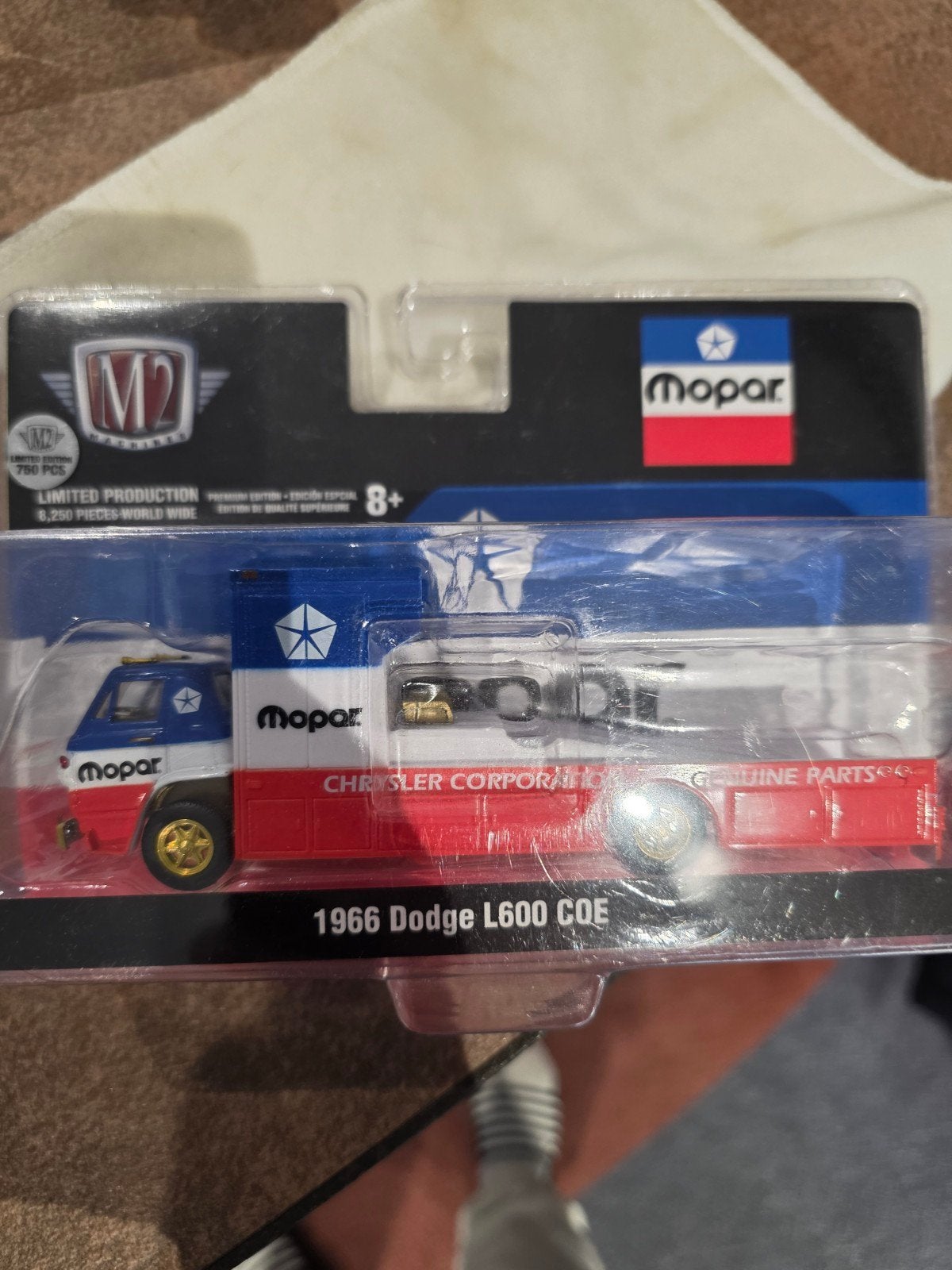 M2 Machines 1966 Dodge L600 COE Mopar Limited Edition, Overige merken, Auto, Groter dan 1:32, Onbekend