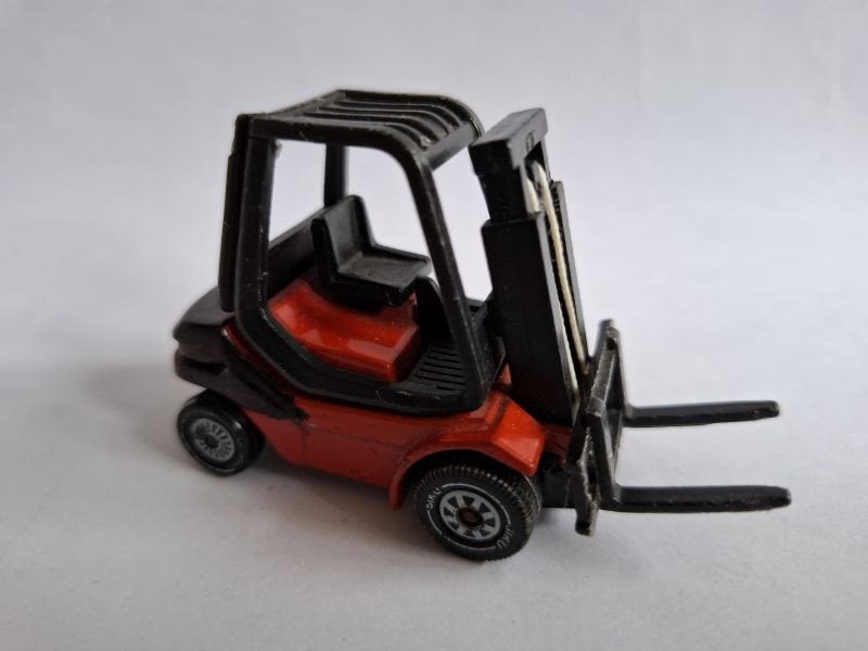 Linde H30 Vorkheftruck rood zwart SIKU 3 inch model compleet, Ophalen of Verzenden, Nieuw, Overige typen