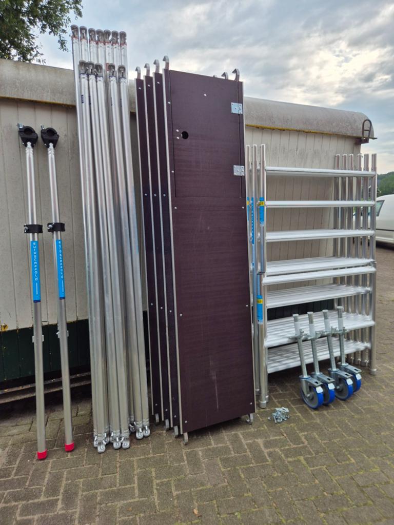 Rolsteiger 8.20 m. WH. 135x250 PROF FRAMES INCLUSIEF BEZORGE