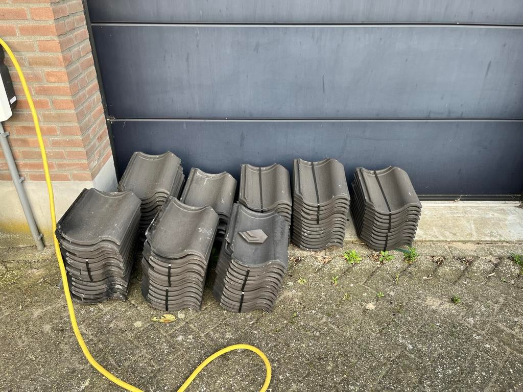 Dakpannen OVH Koramic - blauw gesmoord, nieuw met haarscheur, Ophalen, Steen of Klei, Blauw, Nieuw