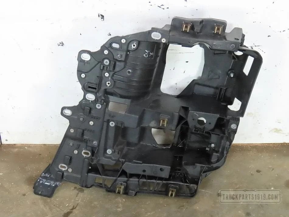 MAN Body & Chassis Parts Koplamp drager Li., Ophalen, Gebruikt, MAN, Carrosserie en Plaatwerk