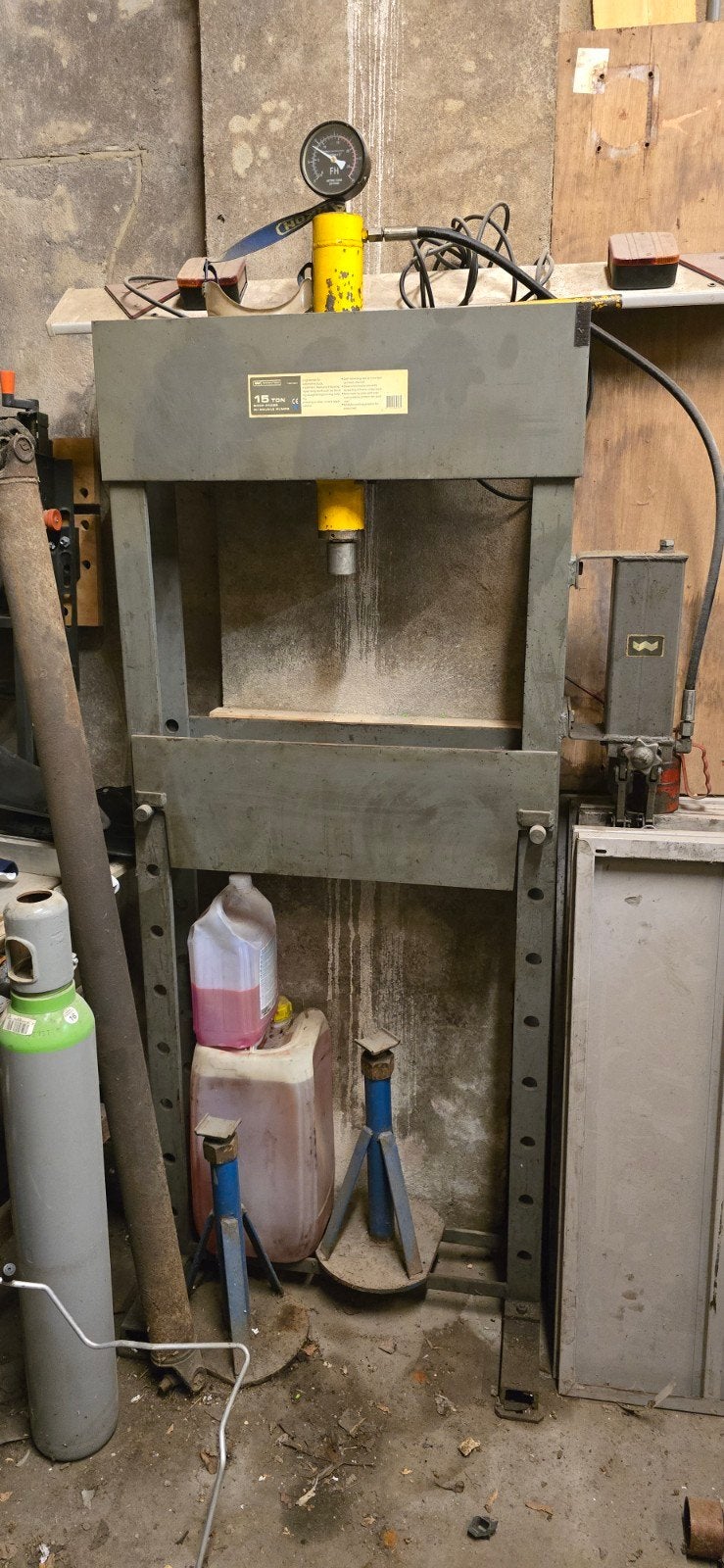 Winntec 15 Ton Werkplaatspers met Dubbele Pompen, Auto diversen, Autogereedschap, Ophalen, Gebruikt