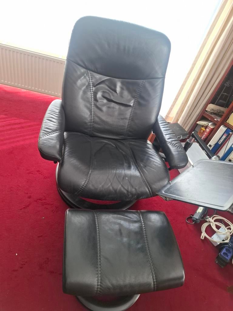 Stressless Ekornes L fauteuil met voetenbank - Zwart leer, Gebruikt, Verzenden, 75 tot 100 cm, Modern