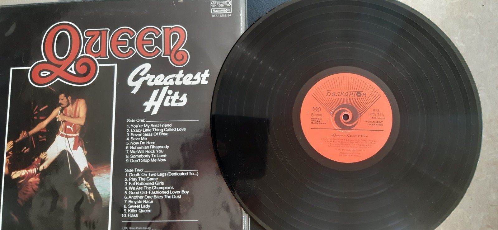 QUEEN/ LP Greatest Hits.jr 1981.KRASLOOS.Zie div.foto's, Ophalen of Verzenden, Zo goed als nieuw, 12 inch, Poprock