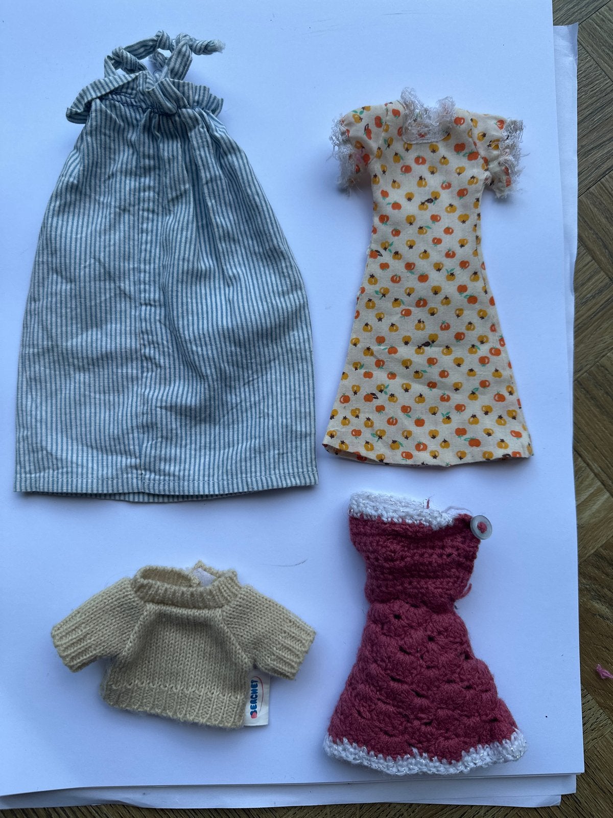 Barbie kleding deels vintage en deels zelfgemaakt, Ophalen of Verzenden, Gebruikt, Overige typen