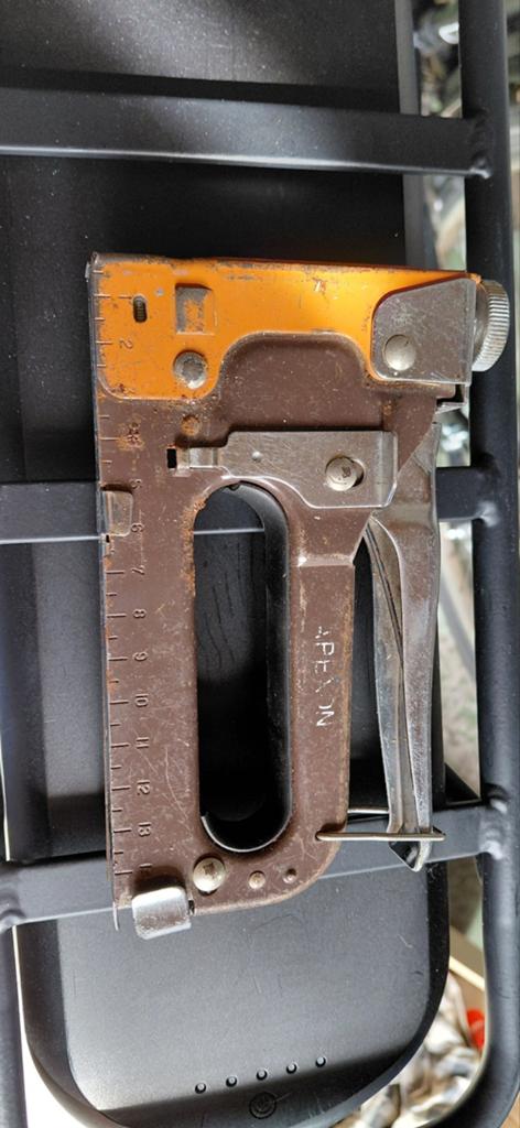 Nietmachine, Doe-het-zelf en Verbouw, Gereedschap | Handgereedschap, Ophalen of Verzenden