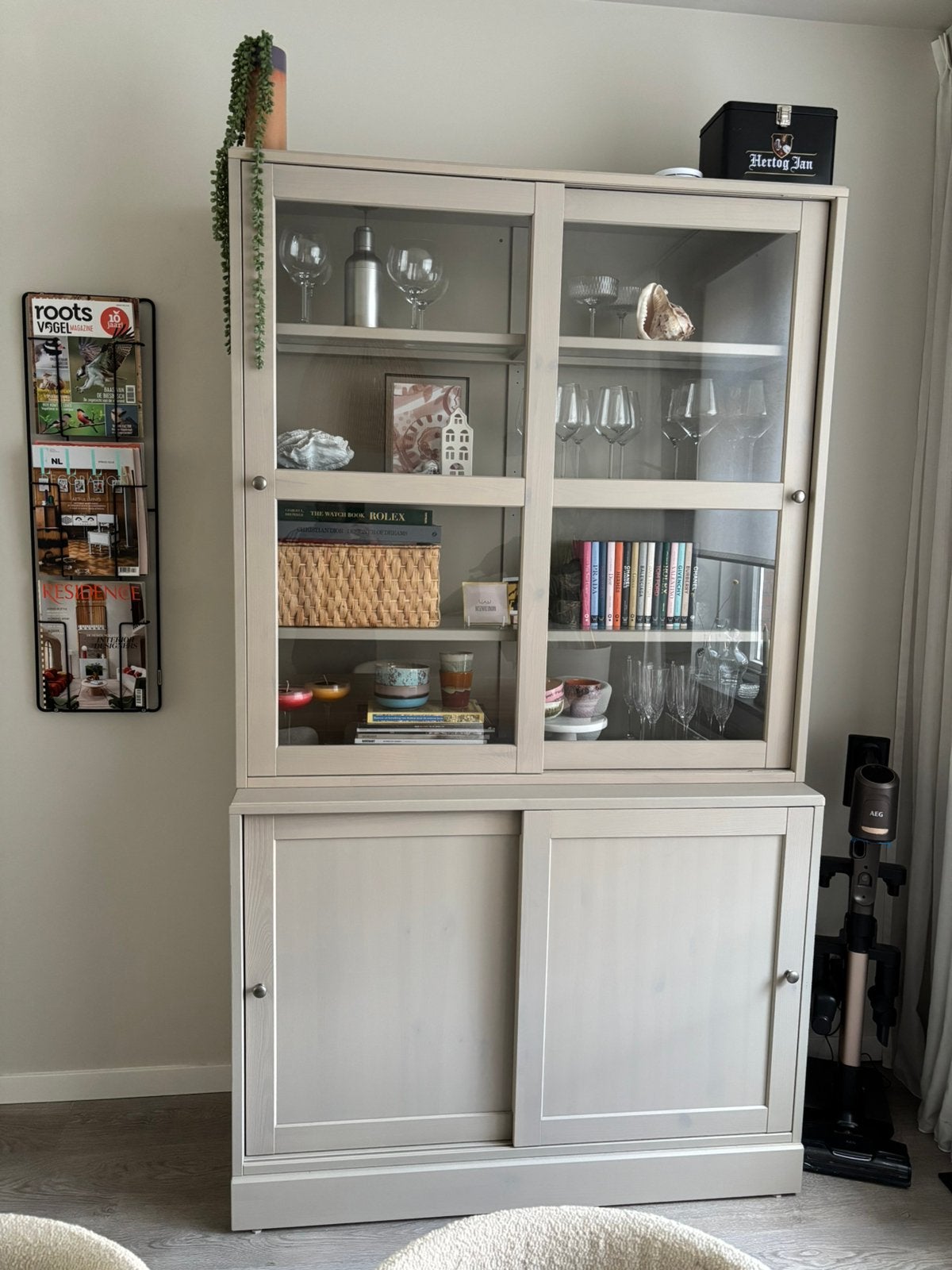 Ikea buffet/vitrine kast beige, Ophalen, Zo goed als nieuw