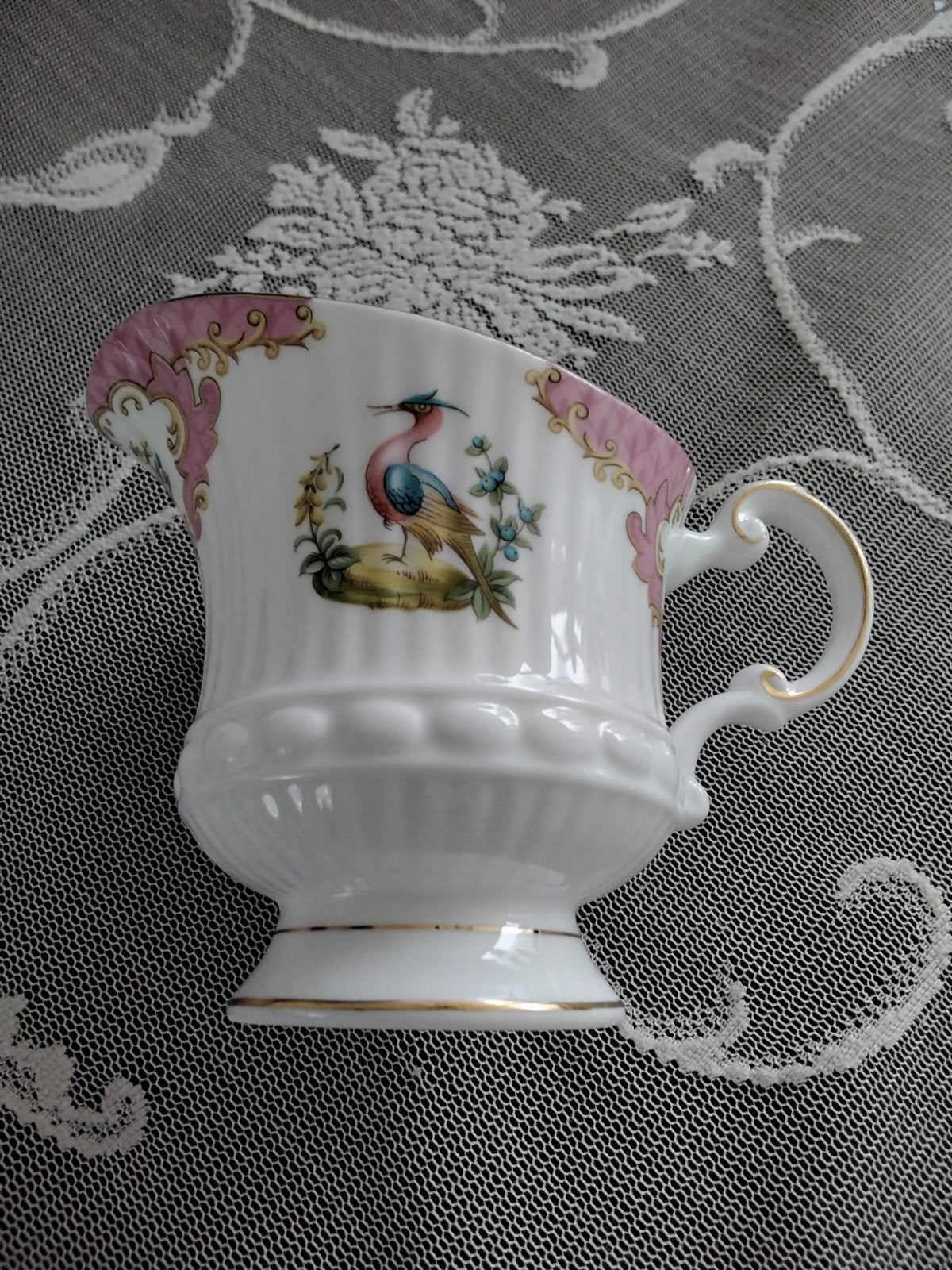 Mooi porseleinen melkkannetje Queens rosina, Antiek en Kunst, Ophalen of Verzenden