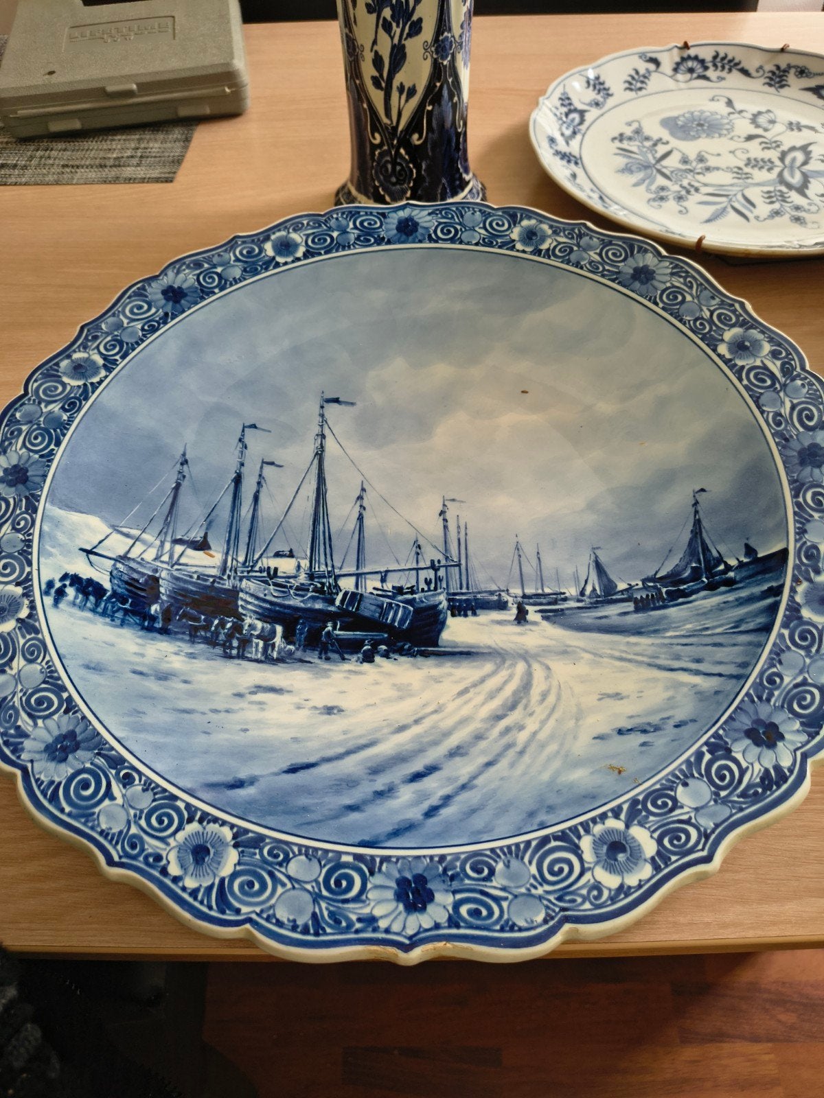 Delfsblauwe borden en vazen set - Prachtig landschap, Ophalen of Verzenden