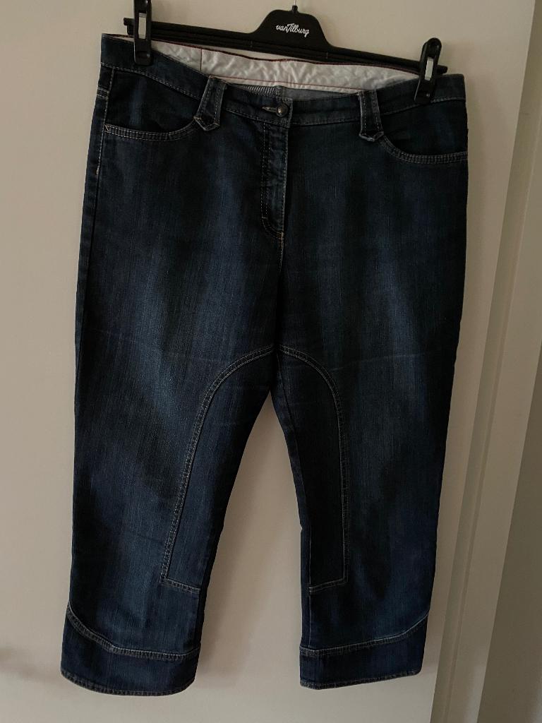 jeans capri Brax 42/44 blauw, Kleding | Dames, Spijkerbroeken en Jeans, Blauw, Zo goed als nieuw, W33 - W36 (confectie 42/44)