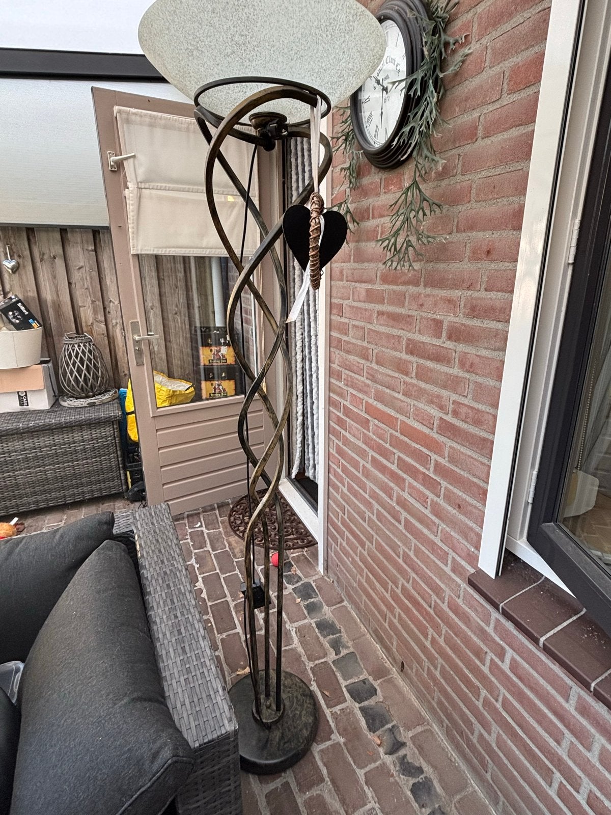 Stijlvolle bronzen vloerlamp met glazen kap, Ophalen, Gebruikt, E27 (groot), Metaal