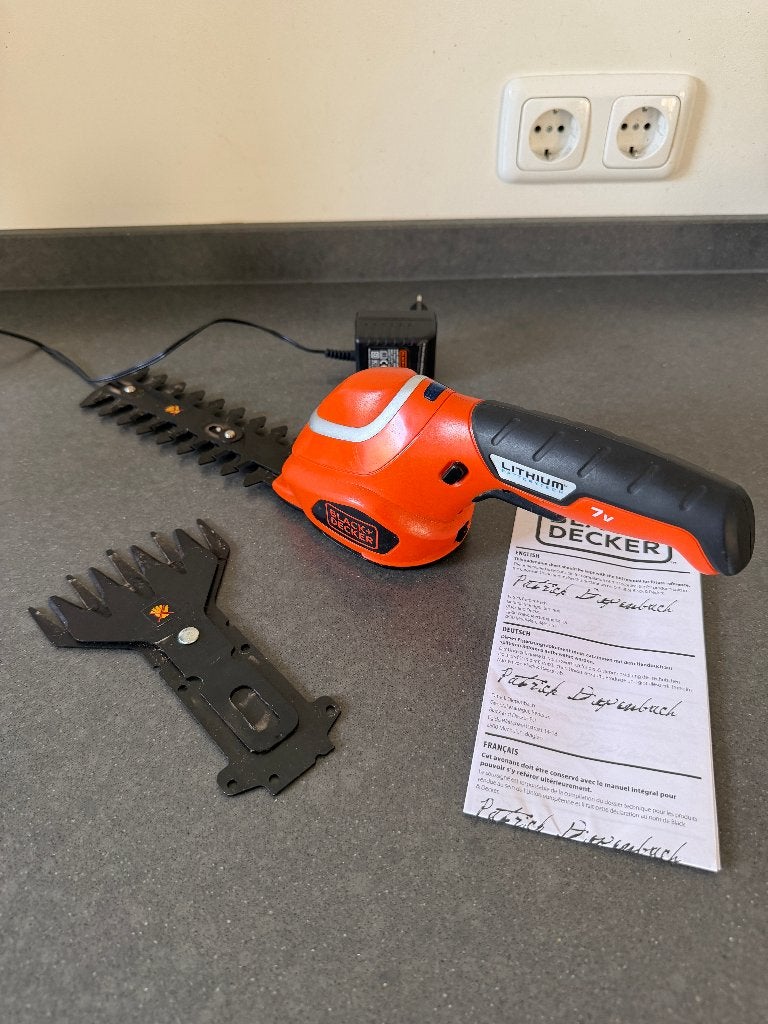 Black & Decker draadloze elektrische grasschaar buxusschaar, Tuin en Terras, Hand-tuingereedschap, Ophalen of Verzenden, Gebruikt