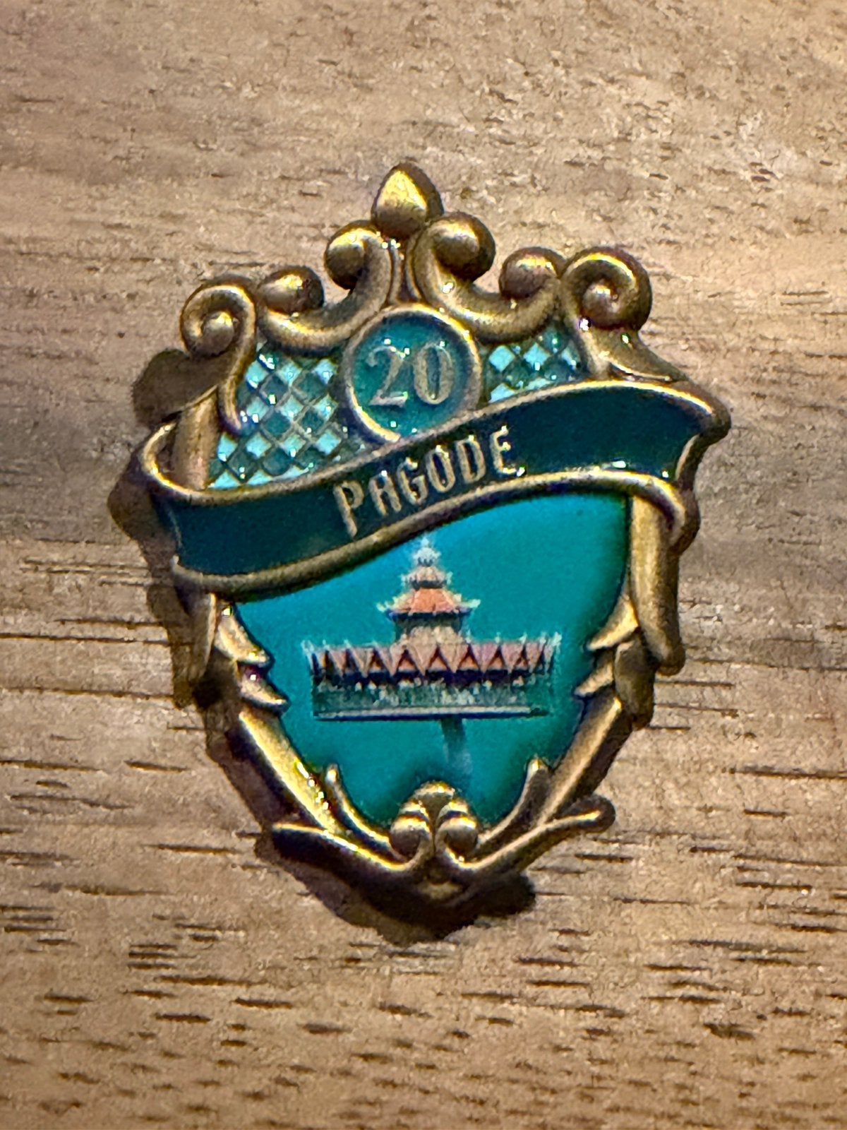Efteling jubileum pin 20 jaar pagode, Ophalen of Verzenden, Zo goed als nieuw