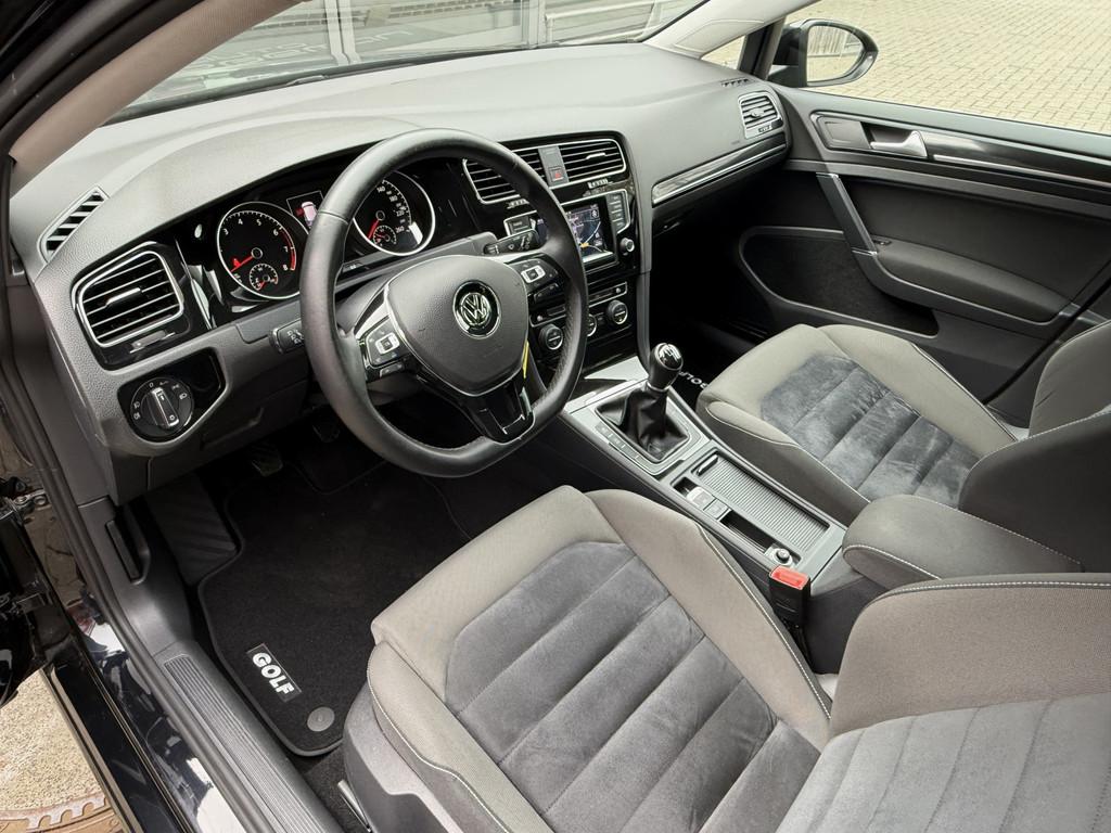 Volkswagen Golf 1.4 TSI ACT 140PK *!* HIGHLINE *!* NAVI/ XEN, Auto's, Volkswagen, Gebruikt, Euro 6, 4 cilinders, Zwart
