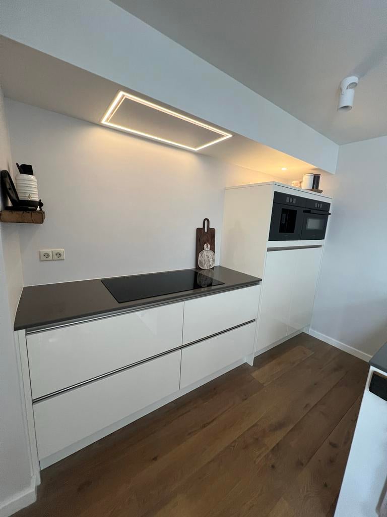 Moderne Keuken met Spoeleiland en Composiet Blad, Huis en Inrichting, Keuken | Complete keukens, Ophalen, Gebruikt, Wit, Overige typen