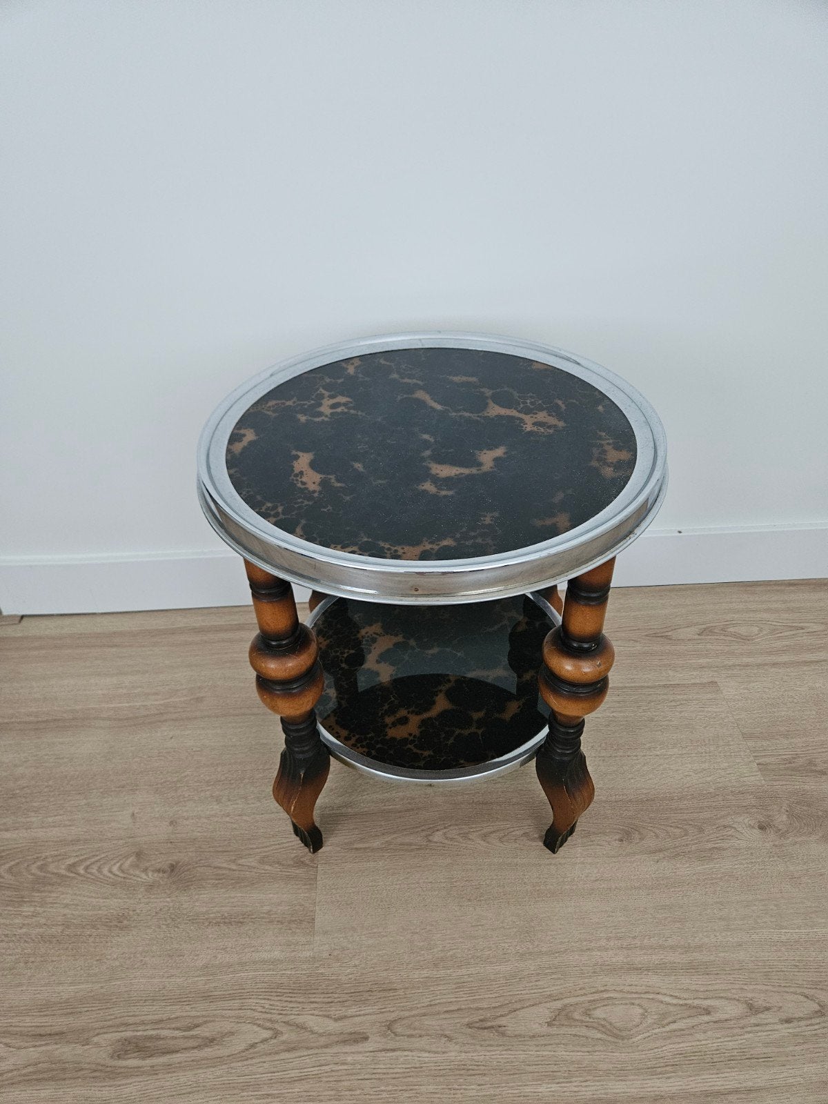 Mooi oud rooktafeltje, bijzettafel, Ophalen, Rond, Minder dan 55 cm, 45 tot 60 cm