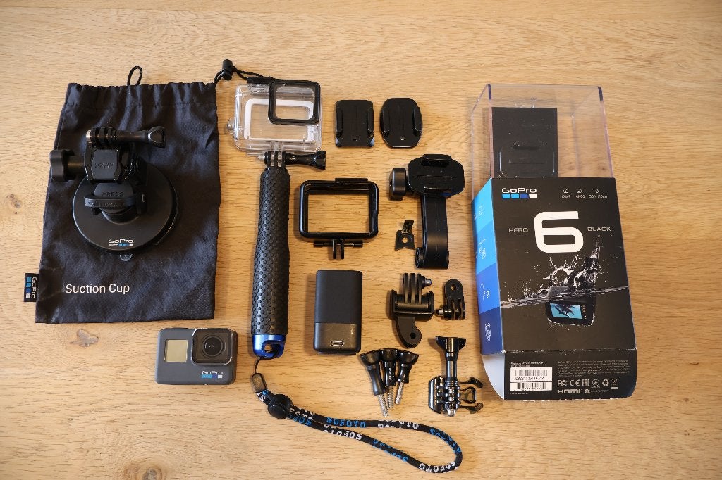 Foto 2 van GoPro HERO6 Black + veel accessoires