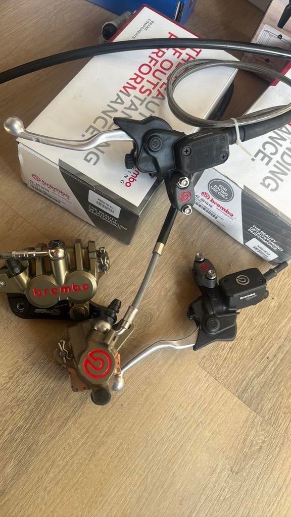 Ktm factory sxs remklauwen en rempompen, Ophalen