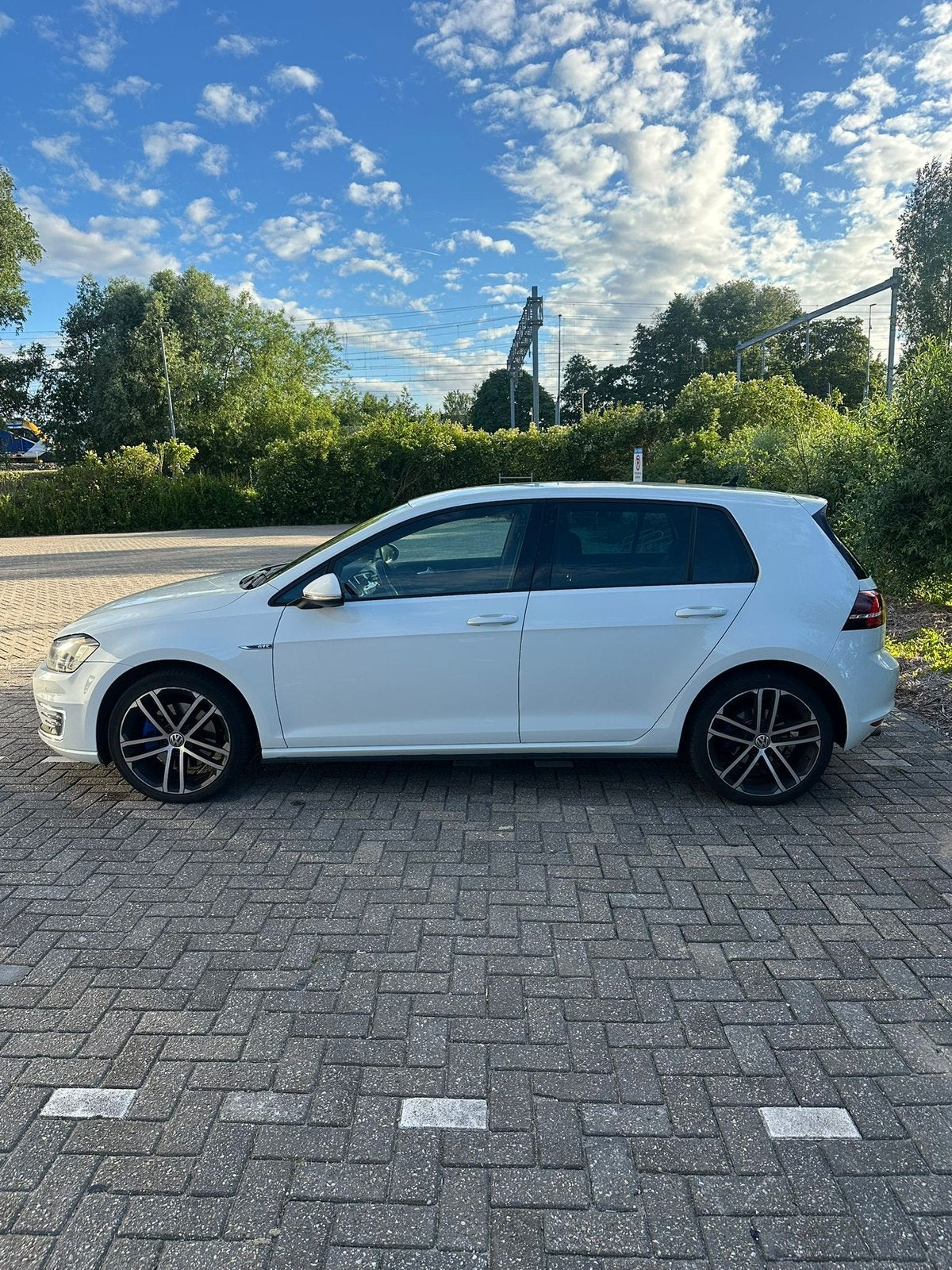 Volkswagen Golf 1.4 TSI Phev 204pk 5D DSG 2015 Wit, Wit, 1395 cc, 1499 kg, 149 pk