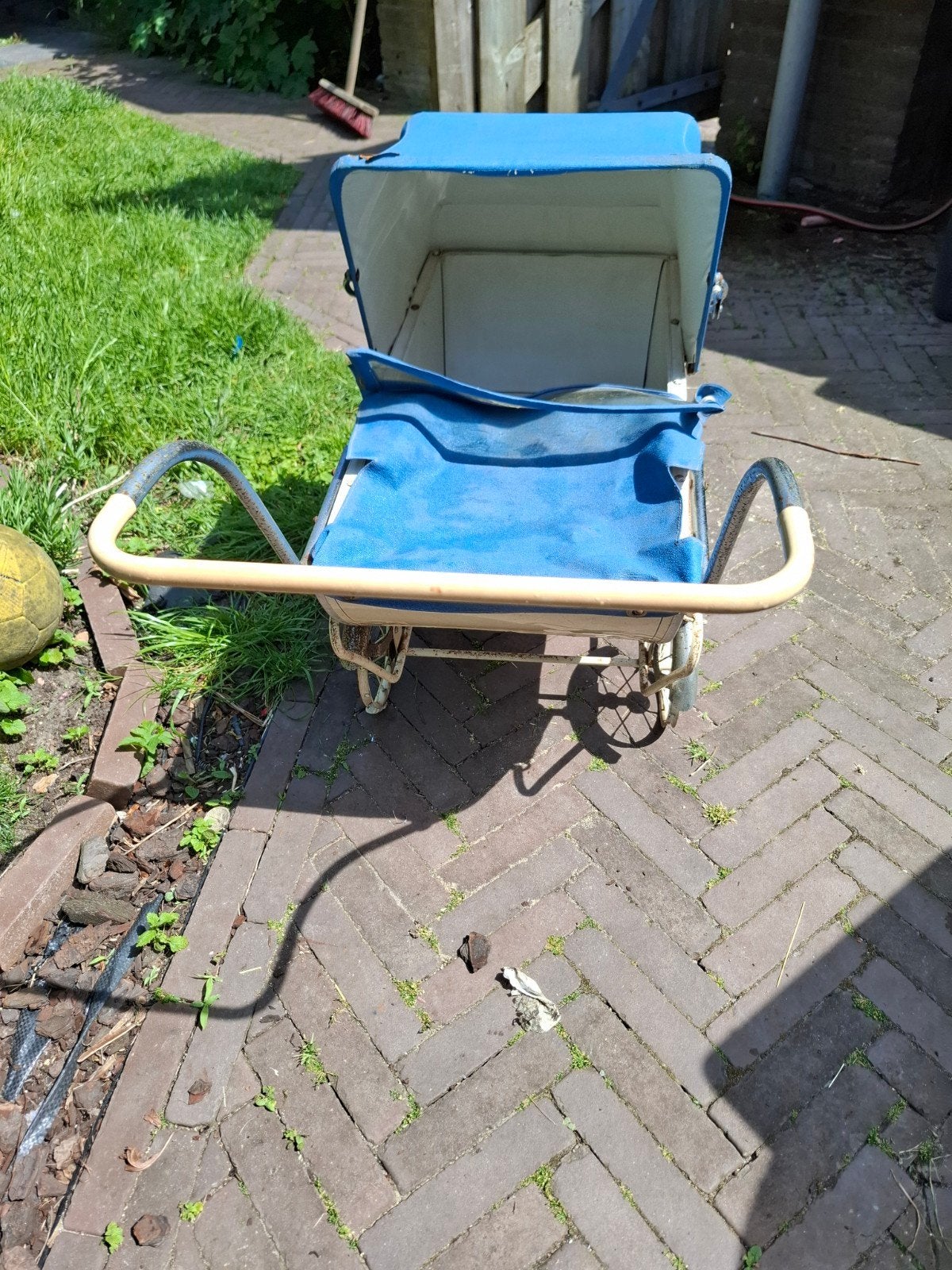 Poppenwagentje Mutsaerts, Antiek en Kunst, Ophalen of Verzenden