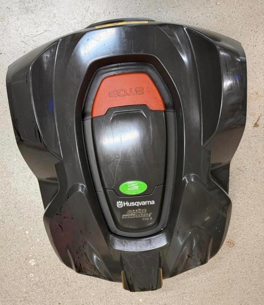 Husqvarna robot maaier 330x, Ophalen, Zo goed als nieuw