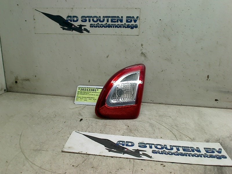 Achterlicht Rechts BINNEN Renault Twingo II (CN) 265503882R, Gebruikt, Renault Deutschland AG, Dialog.deutschland@renault.de, Peter-Huppertz-Straße 5, Köln 51063, , Duitsland