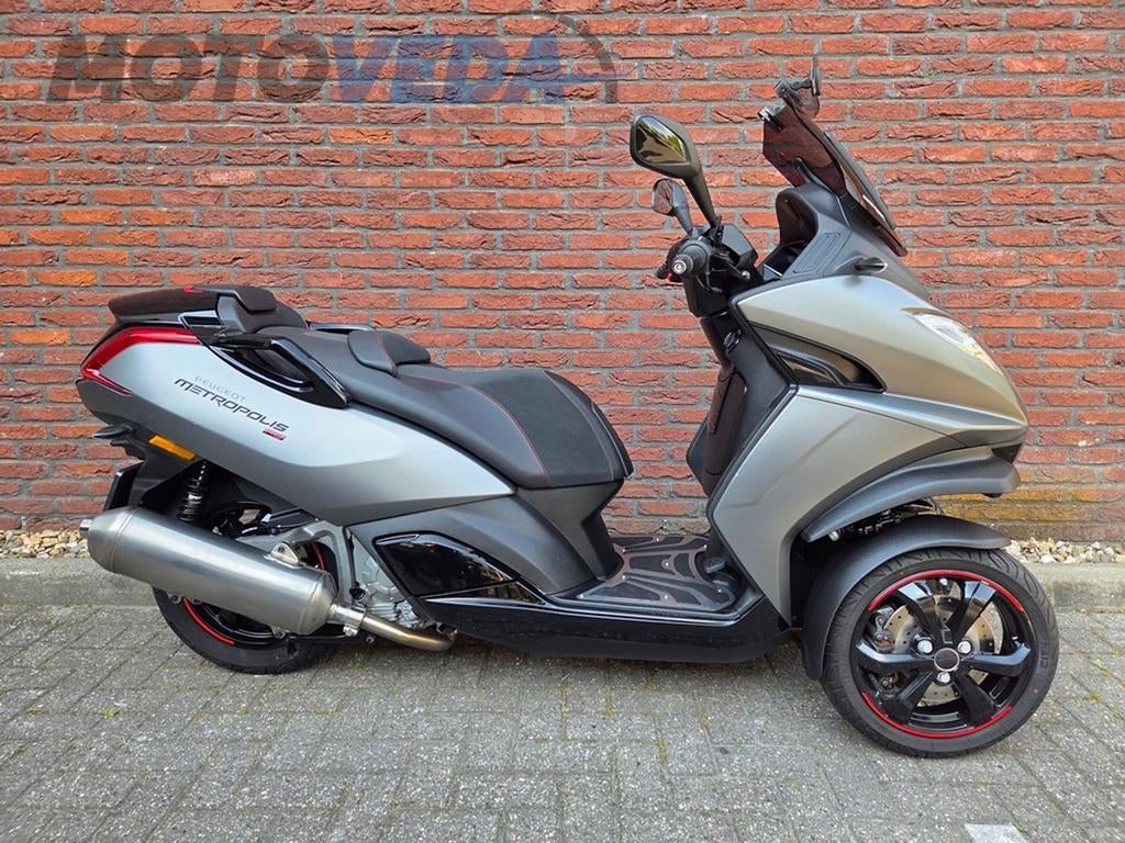 PEUGEOT METROPOLIS 400 (bj 2017), Scooter, Bedrijf, Onbekend, 399 cc