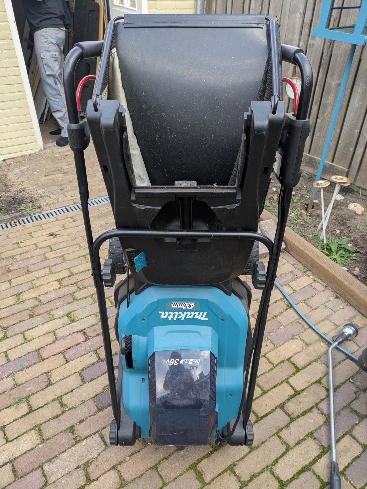 Makita accu-grasmaaier in perfecte staat DLM432, Ophalen, Cirkelmaaier, Accu-grasmaaier, Zo goed als nieuw
