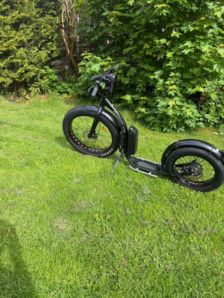 Kickbike fatmax electrische step met kenteken, Fietsen en Brommers, Ophalen, Zo goed als nieuw, Kickbike