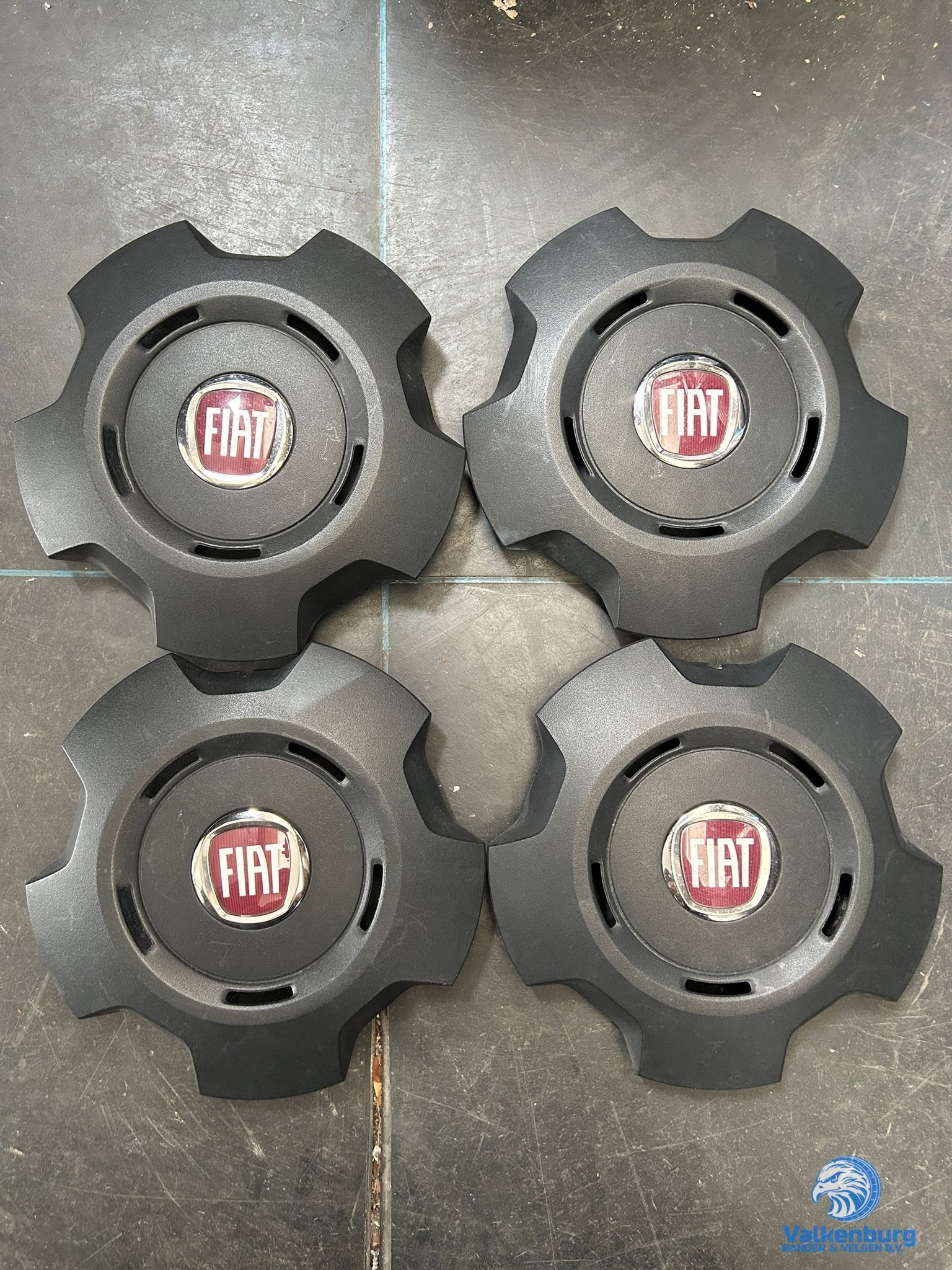 ORIGINELE Fiat Talento naafkap naafdop wieldop set zwart chr