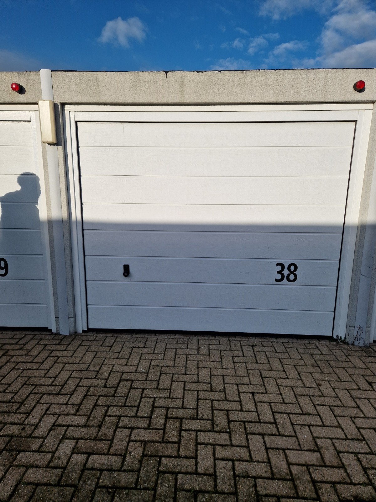 Garage box