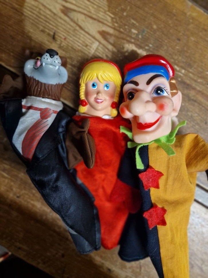 Leuke poppenkastpoppen set: Roodkapje, wolf en nar, Ophalen of Verzenden, Gebruikt, Overige typen