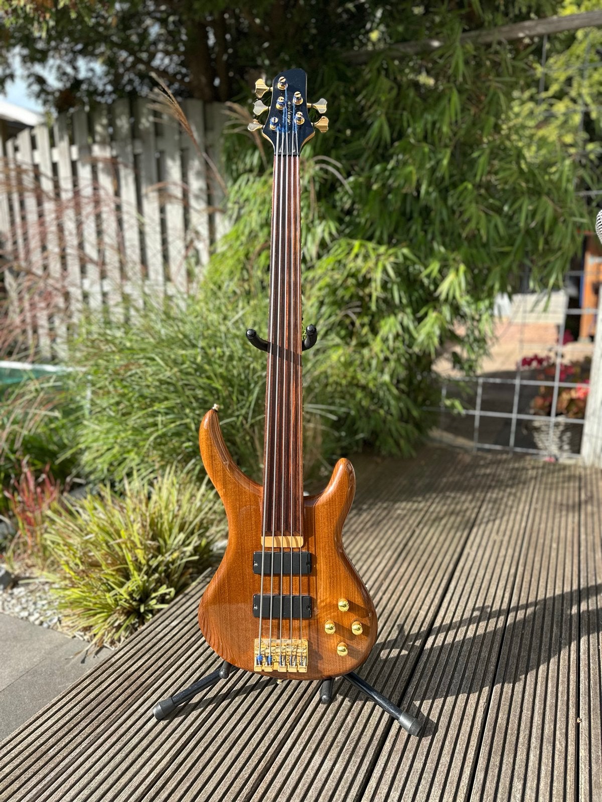 Prachtige Fretloze Basgitaar 5 snarig, Ophalen, Gebruikt, Elektrisch, Fretloos
