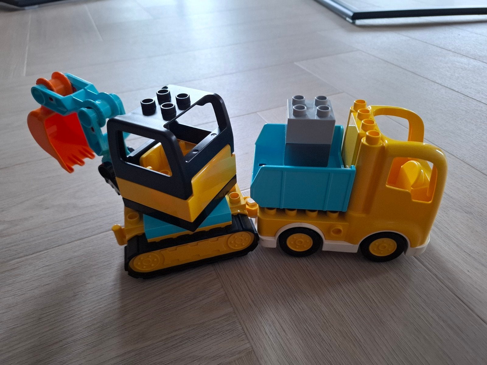 Graafmachine en kiepwagen bouwvoertuigen speelgoed duplo, Ophalen of Verzenden