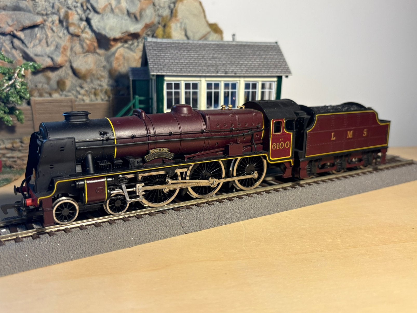Mainline rebuilt Scot Class “Royal Scot”, Overige merken, Verzenden, Zo goed als nieuw, Analoog