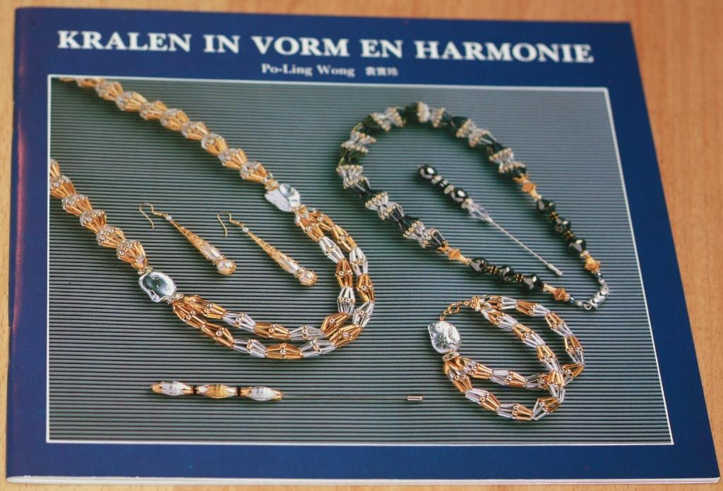 Kralen in vorm en harmonie, Boeken, Hobby en Vrije tijd, Ophalen of Verzenden, Zo goed als nieuw, Sieraden maken, Geschikt voor kinderen