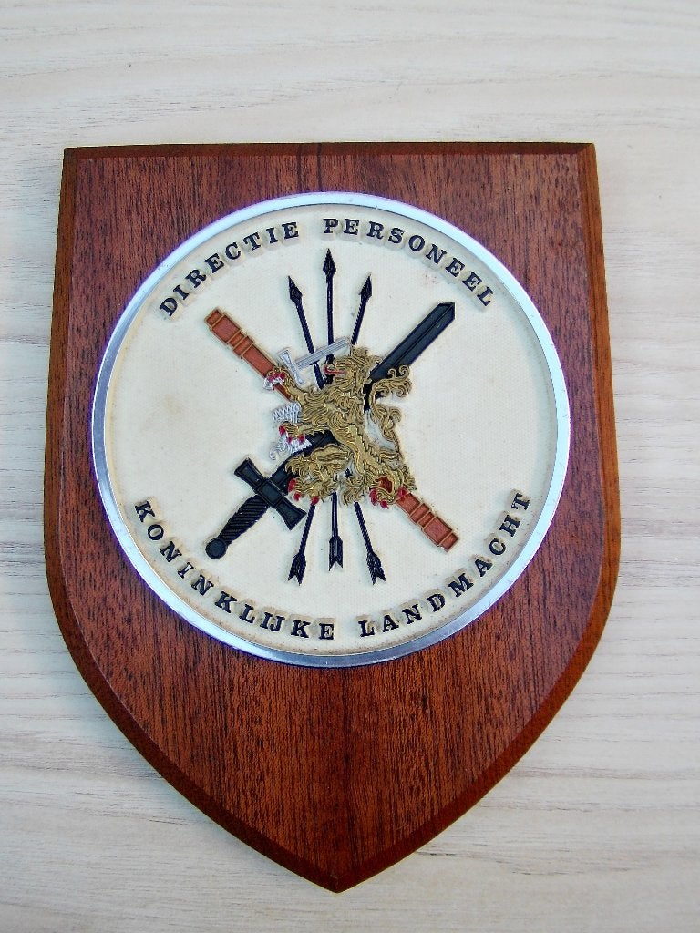Wapenschild Directie Personeel Koninklijke Landmacht DPKL, Ophalen of Verzenden, Landmacht, Nederland, Embleem of Badge