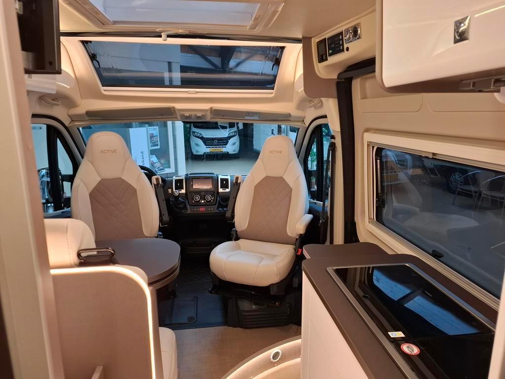 2021 Bürstner Eliseo 641 Skyroof Enkele Bedden Sola, Luifel, Buscamper of Camperbus, Ringverwarming, Fiat