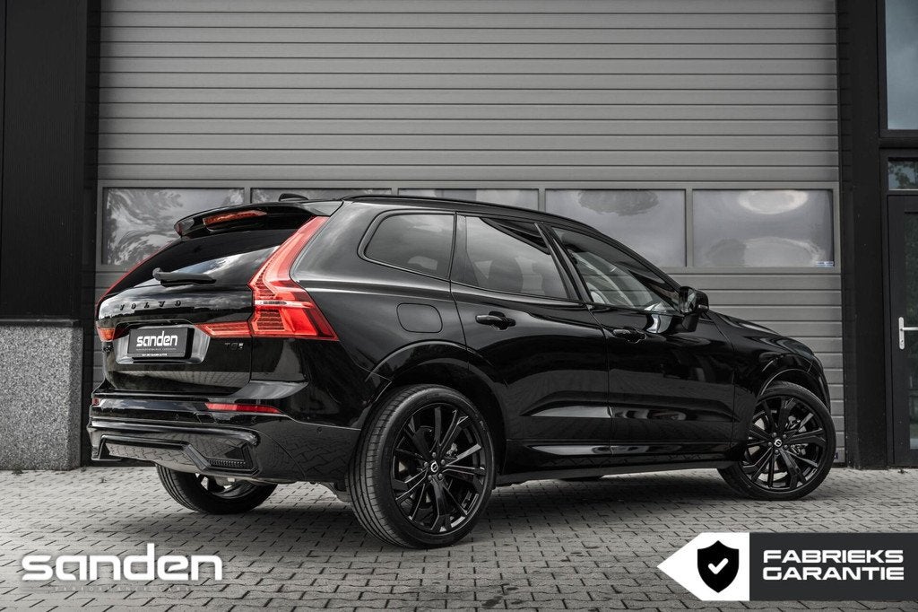 Volvo XC60 T8 AWD Ultra Black Edition|B&W|Pano|Massage|Lucht, Auto's, Automaat, 4 cilinders, 1969 cc, Zwart