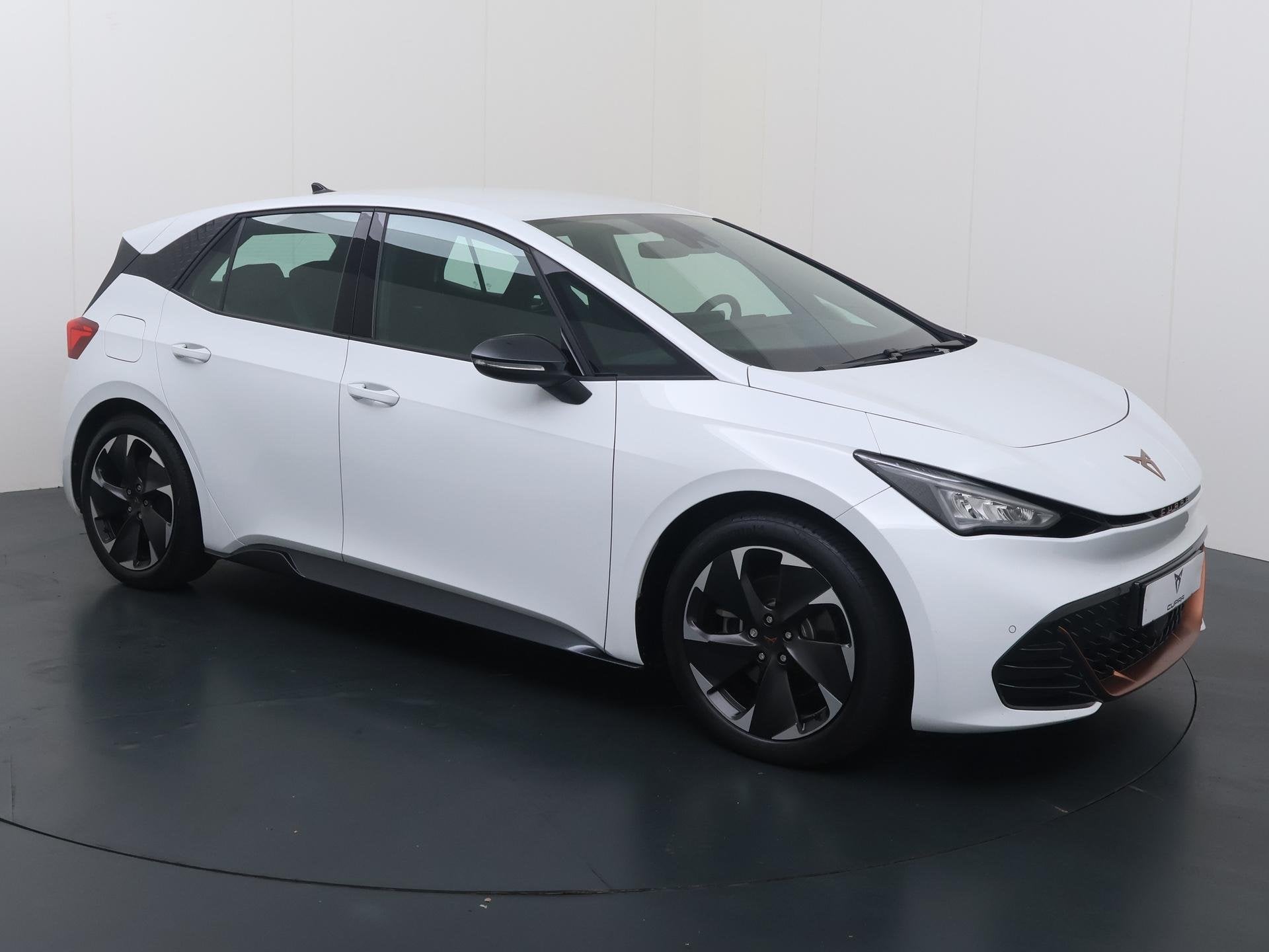 CUPRA Born Adrenaline One 62 kWh | 204 PK | SoH 89% | Adapti, Auto's, 12 maanden, Gebruikt, Zwart, 375 min