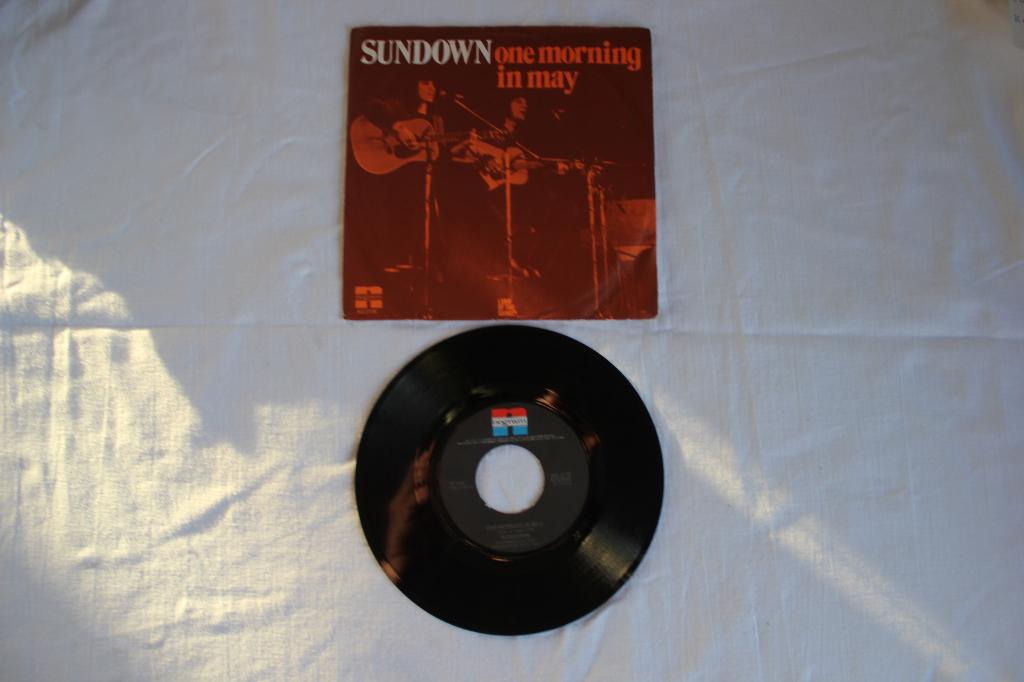 sundown - one morning in may, Gebruikt, 7 inch, Single, Ophalen of Verzenden