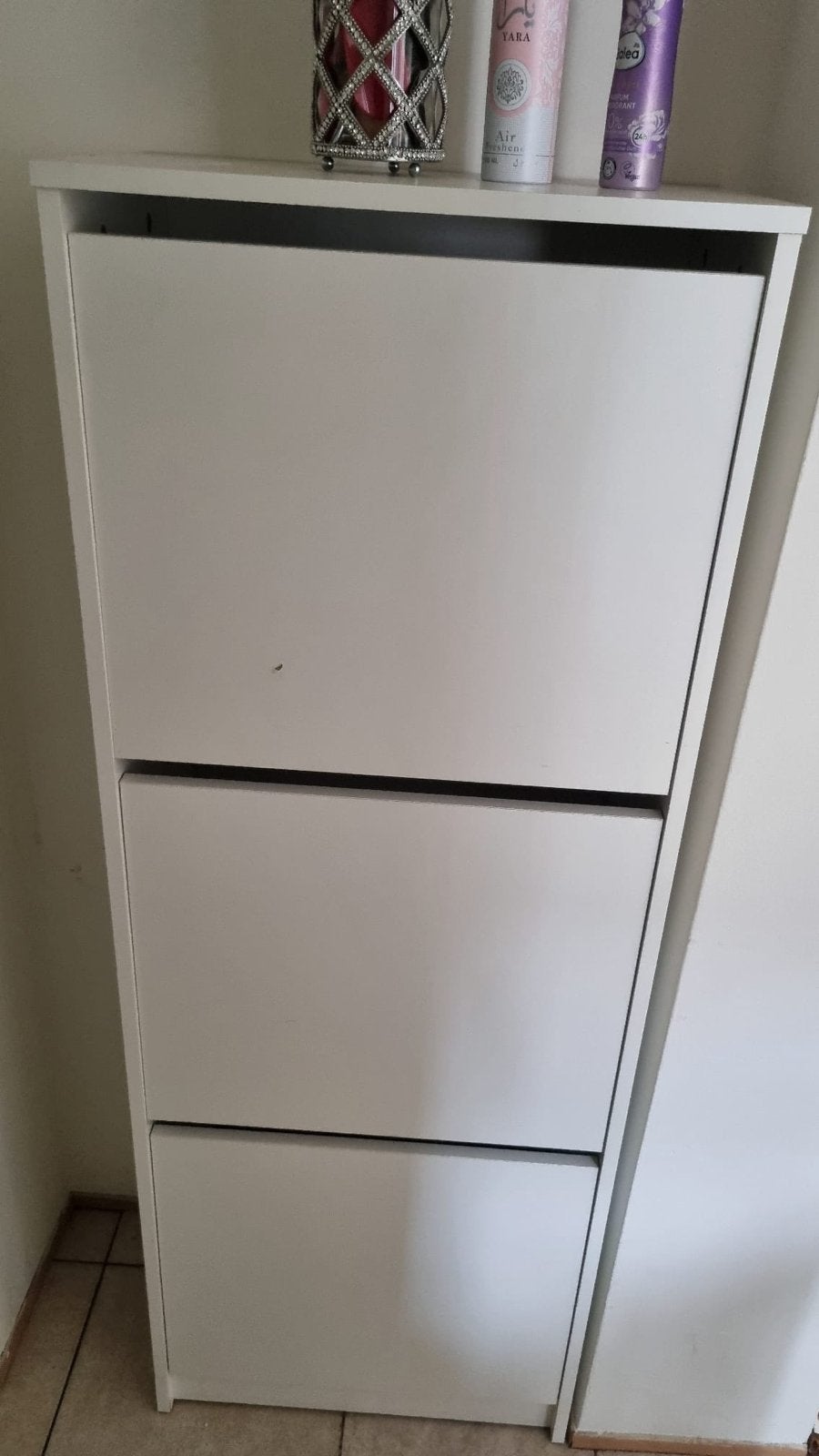 Twee nieuwe schoenenkasten. Wit en zwart., Ophalen, Zo goed als nieuw