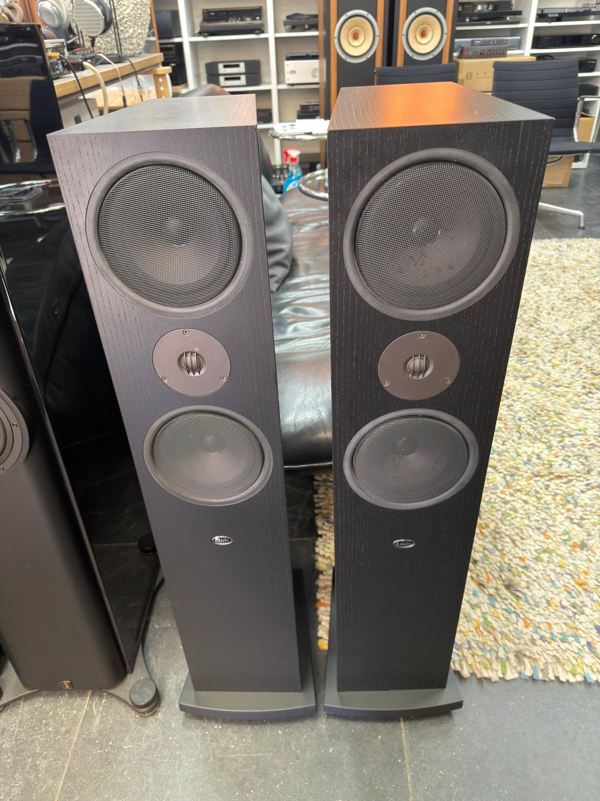Linn Ninka – high-end luidsprekers – zwart, Stereo speakers, Gebruikt, Waterfoot road 12 Glasgow, Helpline@linn.co.uk